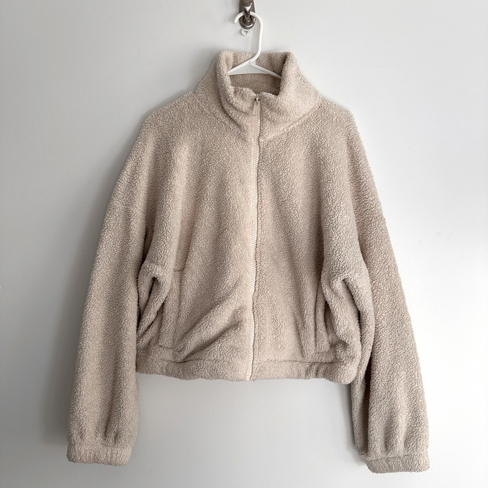 Aritzia Sunday Best Teddy Jacket